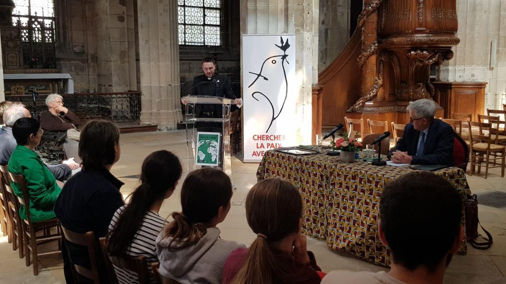 François d'Assise et la Paix: conférence du professeur Marco Bartoli dans l'église Saint-Merry à Paris